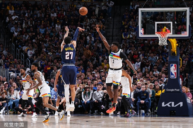  爱德华兹三分绝杀森林狼加时力克掘金  